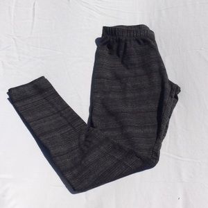 Girls size 10 leggings. Black & gray striped.